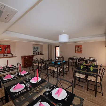 Villa Diana - Pesaro Mare E Cultura - Intera Con Piscina Mombaroccio