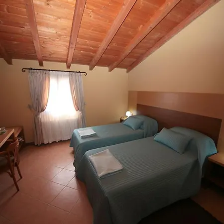 Villa Diana - Pesaro Mare E Cultura - Intera Con Piscina *