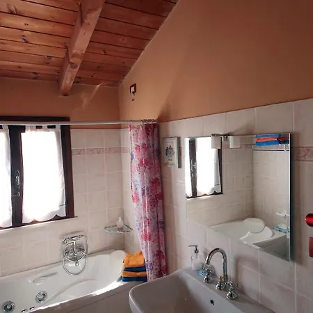 Villa Diana - Pesaro Mare E Cultura - Intera Con Piscina Mombaroccio