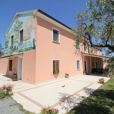 Diana - Pesaro Mare E Cultura - Intera Con Piscina * Mombaroccio