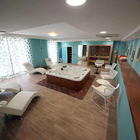 Villa Diana - Pesaro Mare E Cultura - Intera Con Piscina *